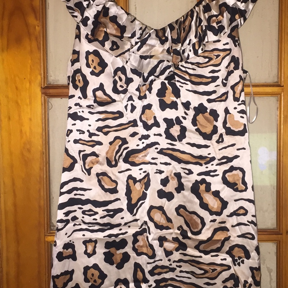 Dress - Picture 3 of 4